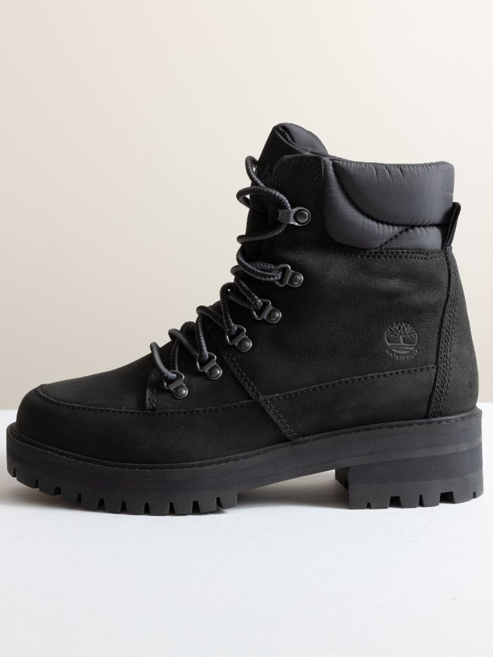 New without box Timberland Women's 6" Waterproof Boots Black Nubuck Size 9 A2EZ8